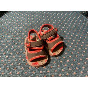 NEW INFANT BABY SANDALS SIZE 2 GRAY RED CRABBY CRABS ANCHORS SO CUTE